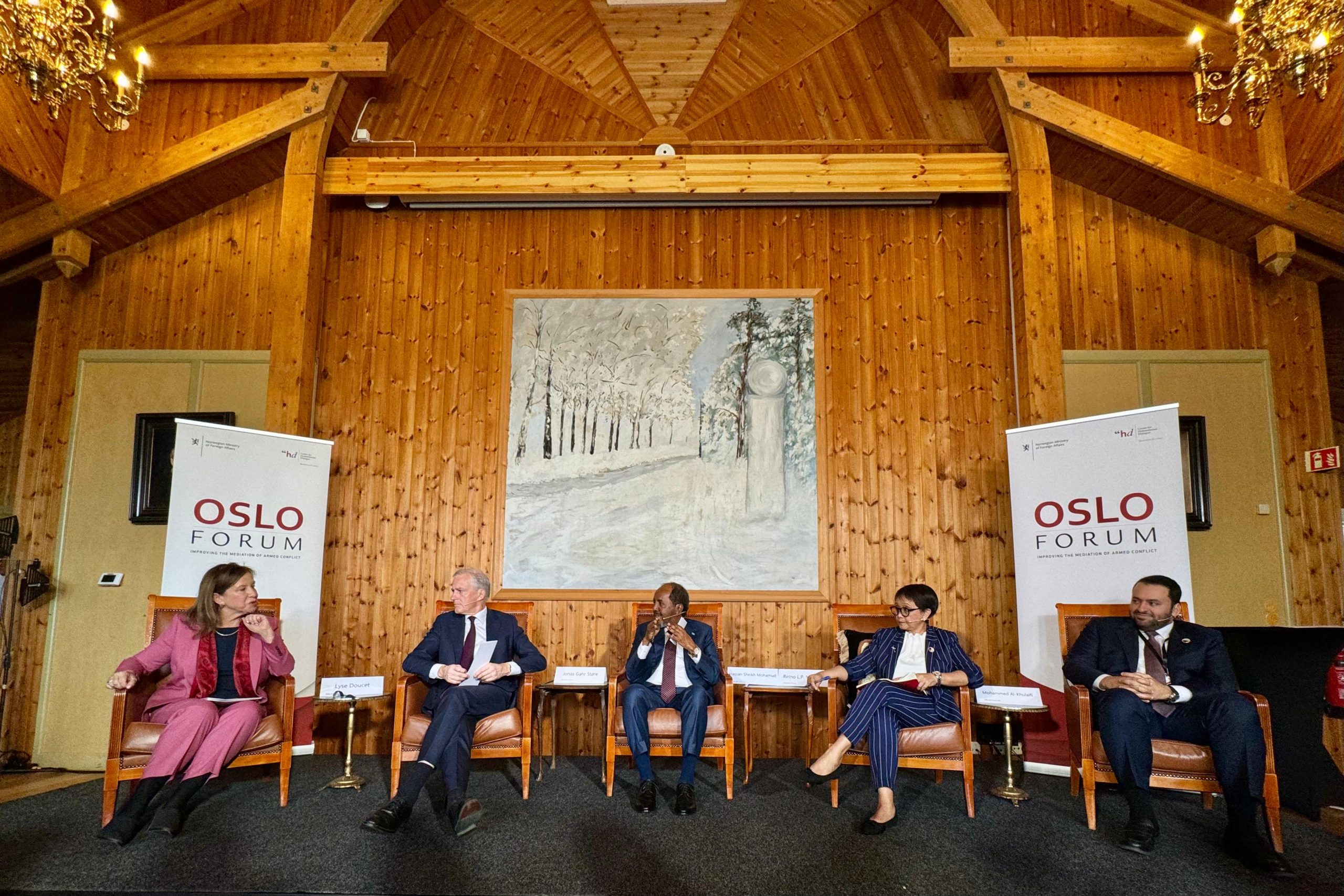Mengupas Kompleksitas Konflik Dunia di Oslo Forum 2024, jannonews.com