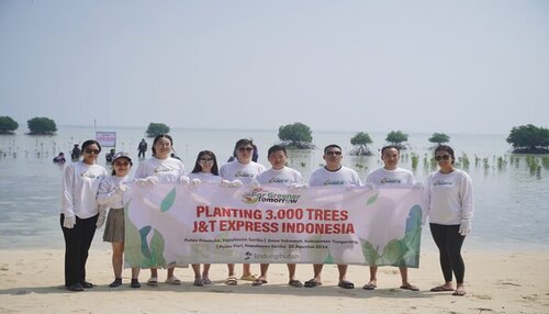 Program CSR J&T Express Tanam 3.000 Mangrove untuk Melestarikan Lingkungan, jannonews.com