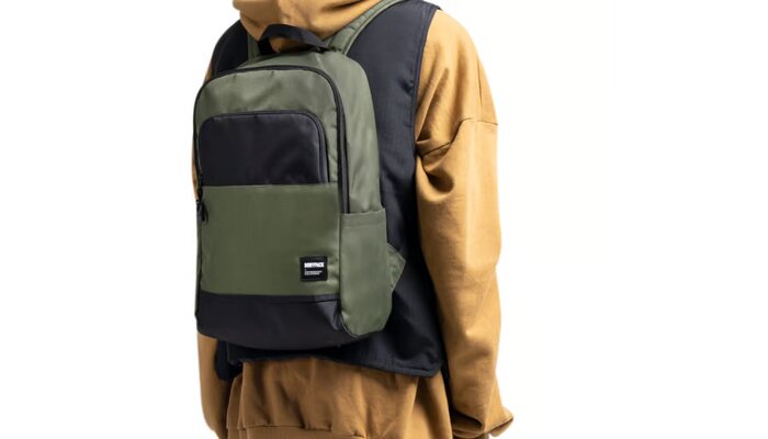 Tas Bodypack Terbaik untuk Pelajar: Pilihan Stylish dan Fungsional untuk Kembali ke Sekolah, jannonews.com