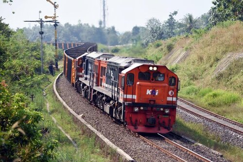 KAI Catat Pertumbuhan Positif: 10,67 Juta Ton Barang Terangkut pada Januari-Februari 2025, Didominasi Batu Bara, jannonews.com
