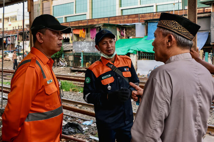 KAI Daop 1 Jakarta Gencarkan Sosialisasi Bahaya Aktivitas di Jalur Kereta Api, jannonews.com