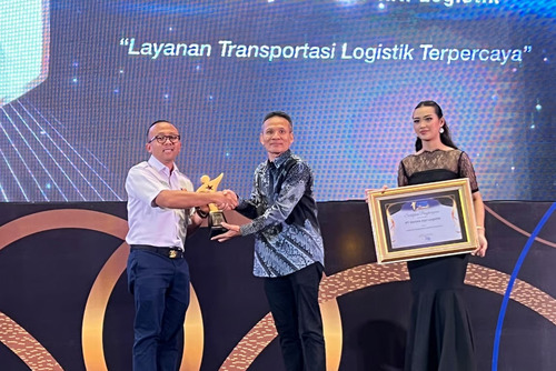 KAI Logistik Sabet Penghargaan Radar Surabaya Award 2025 Sebagai Penyedia Layanan Logistik Terpercaya, jannonews.com