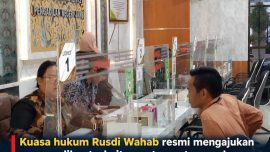 Tim kuasa hukum Rusdi Wahab saat mengajukan permohonan praperadilan di Pengadilan Negeri Jambi.